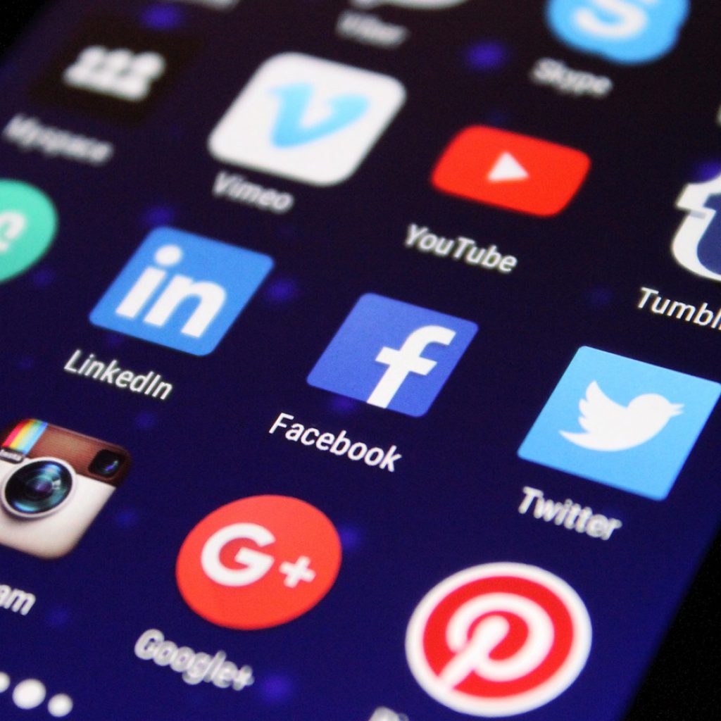 llevar redes sociales Málaga y Madrid